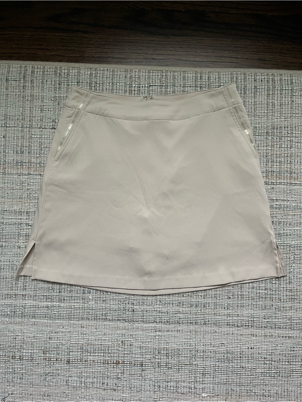 Lady Hagen light Khaki golf skort size 4
